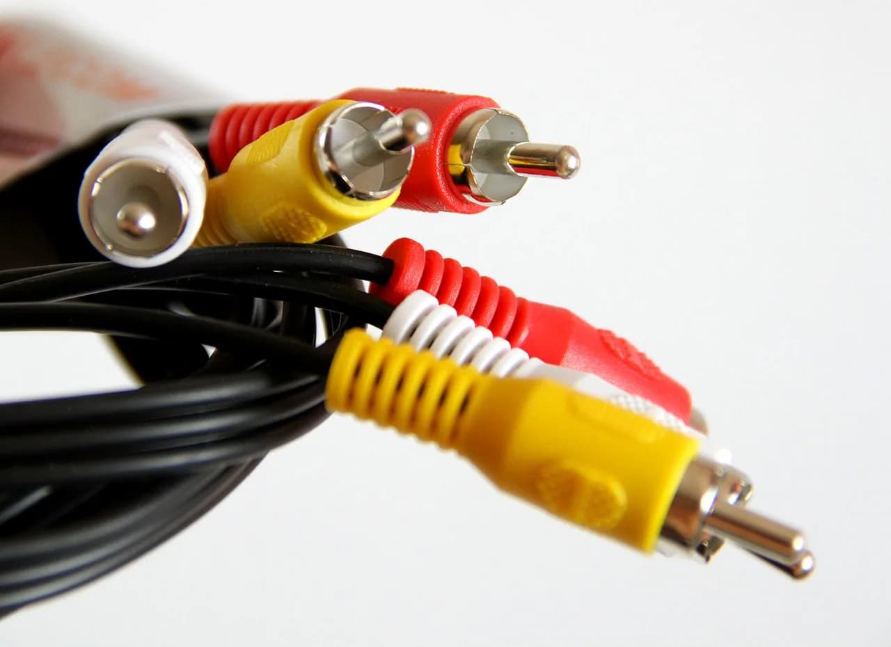 Кабель AUDIO 3RCA 1.5M TAV7150-1.5M TAV7150-1.5M TELECOM