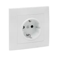 Розетка 1-м СП Валенсия 16А IP20 с заземл. защ. шторки бел. PROxima EKF EWR16-028-10 - фото 1