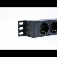 Блок электрических розеток на 30 гнезд Schuko, шнур питания 3 м 3x6мм2 с вилкой IEC 60309 32A 2P＋E (IP44) 1679.0х50.0х44.4мм - фото 1