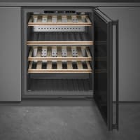 Винные шкафы SMEG/ Холодильный шкаф для вина встраиваемый, ВхШхГ 820х595х566 мм, петли справа, черное стекло. - фото 3