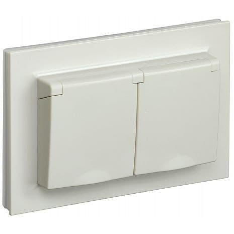 IEK BR-R24-16-K10-F BRITE Роз. 2-я с з/к/ш 16А в сб. РСш12-3-БрКр беж.
