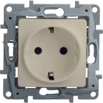Legrand 672322 Розетка 2К+З со шторками - немецкий стандарт - 16 А - 250 В~ - Etika - слоновая кость