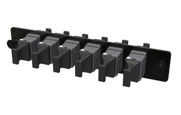 RNAP6MHU4 Адаптерная планка DKC с установленными 6xMTP адаптерами aligned key цвет адаптера серый, OM4, 1/2 HU 1 шт