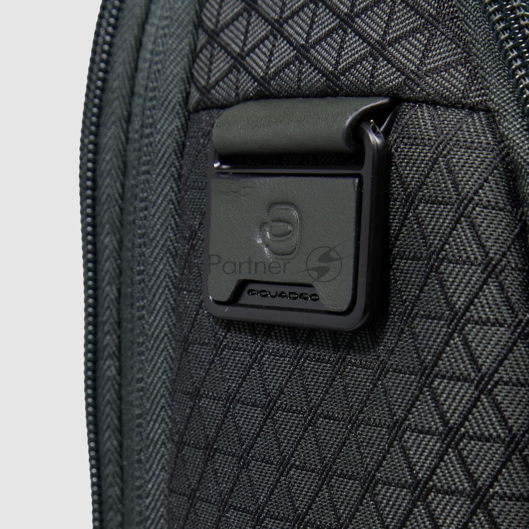 Рюкзак Piquadro Hex CA6827W139/VE хаки полиэстер
