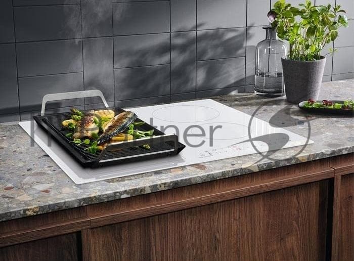 Индукционная варочная панель Electrolux LIV63431BW