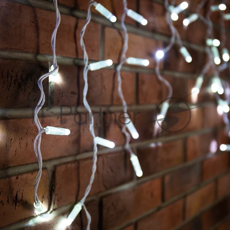 Гирлянда Neon-night Айсикл "ПЛЕЙ ЛАЙТ" 0.6х2.4м 88 LED 5.5Вт 230В IP44 бел.; бел. провод
