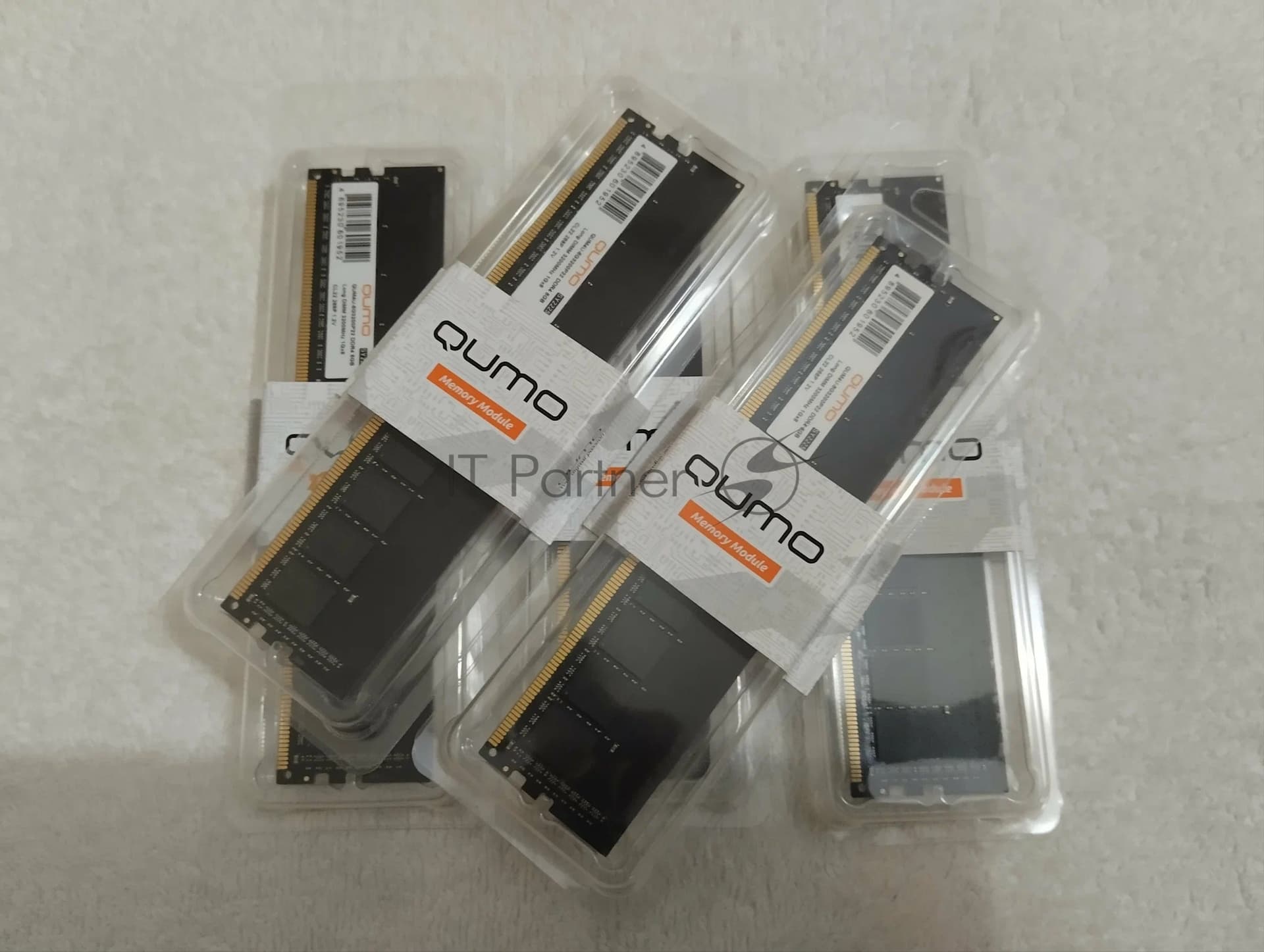 QUMO DDR4 DIMM 8GB QUM4U-8G3200P22 PC4-25600, 3200MHz OEM/RTL