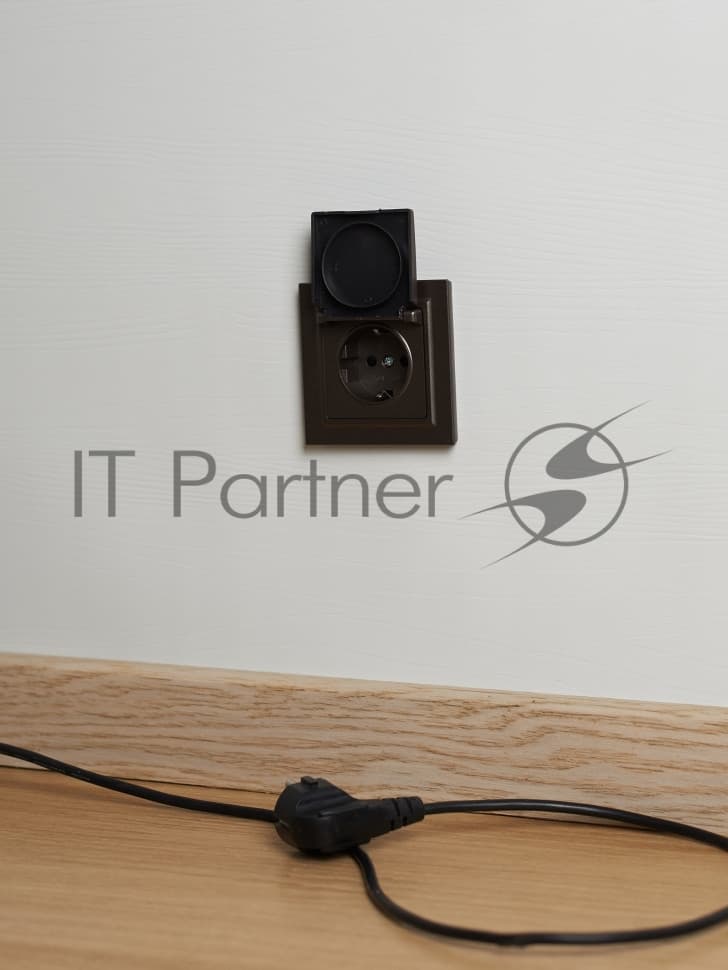 Розетка 1-местная IEK BRITE РСбш10-3-БрТБ с заземлением, с защитными шторками и крышкой, 16А, IP20, темная бронза