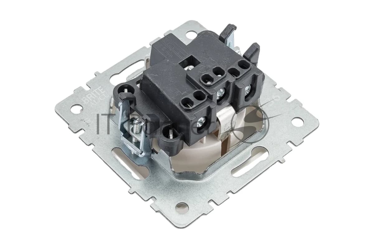 Розетка 1-местная IEK BRITE 16А РС11-1-0-БрЖ с заземлением, без защитных шторок, 16А, жемчуг