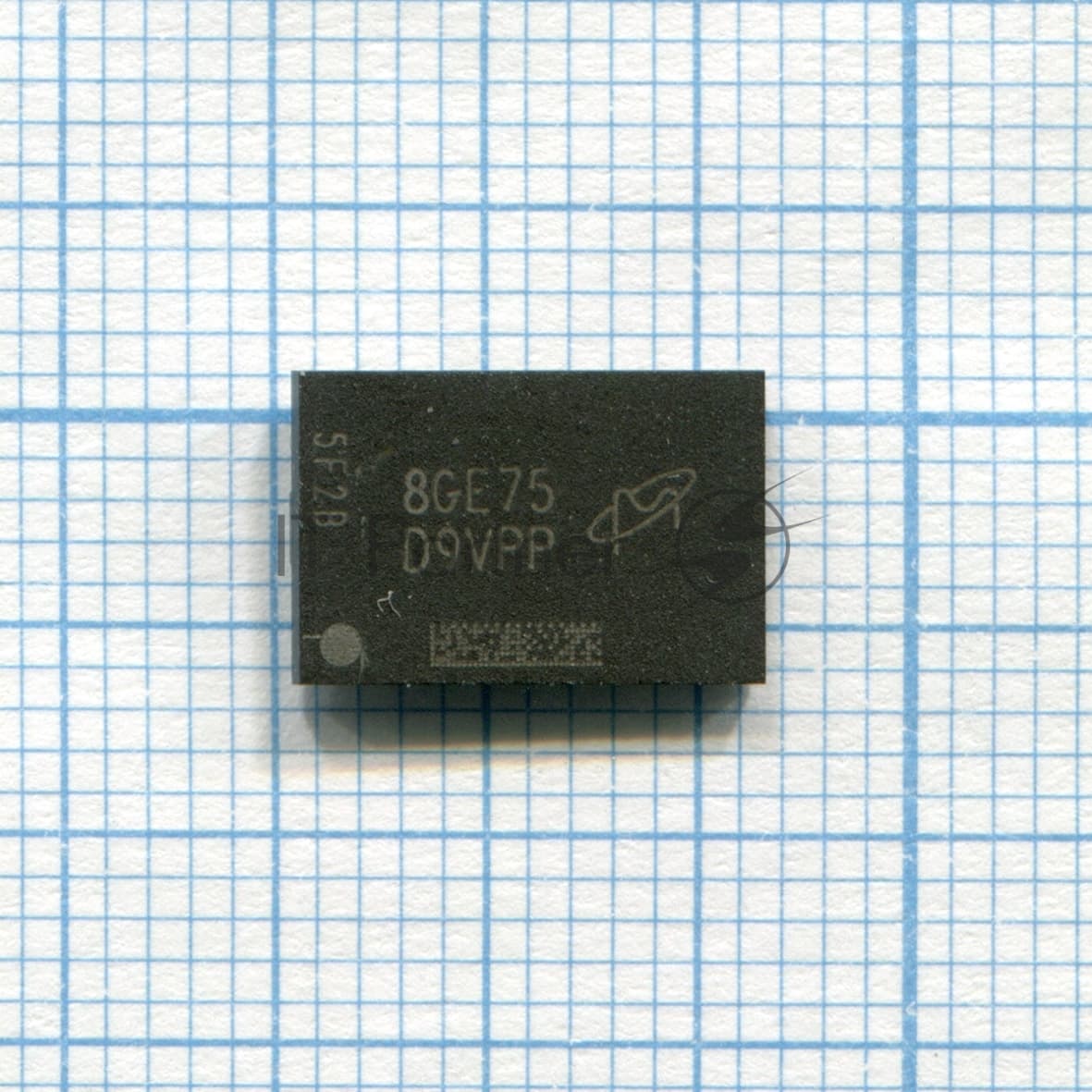 Микросхема оперативной памяти MT40A1G8SA-075:E D9VPP DDR4 1Gb