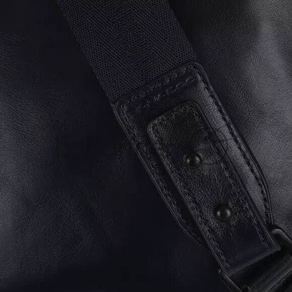 Рюкзак слинг Piquadro Blue Square Revamp CA5577B2V/BLU синий натур.кожа