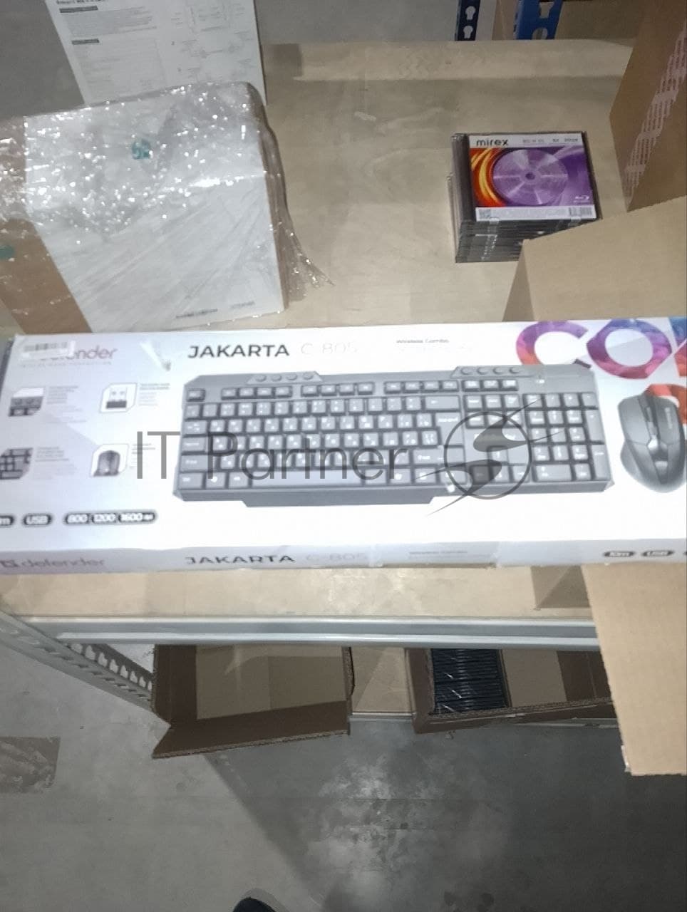 (Поврежденная упаковка) Комплект кл-ра+мышь беспров. DEFENDER C-805 Jakarta черный (USB, 112 кл., 1600dpi, multimedia)