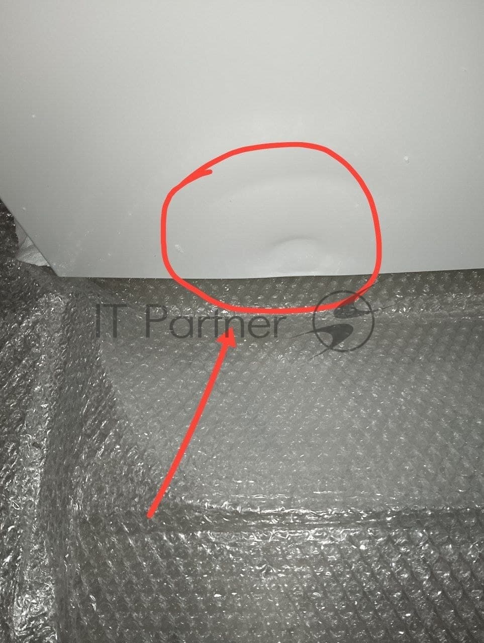 (Поврежденный товар) Холодильник Weissgauff WRK 2010 D Inverter NoFrost White Soft Close (Вмятина на нижней двери.)