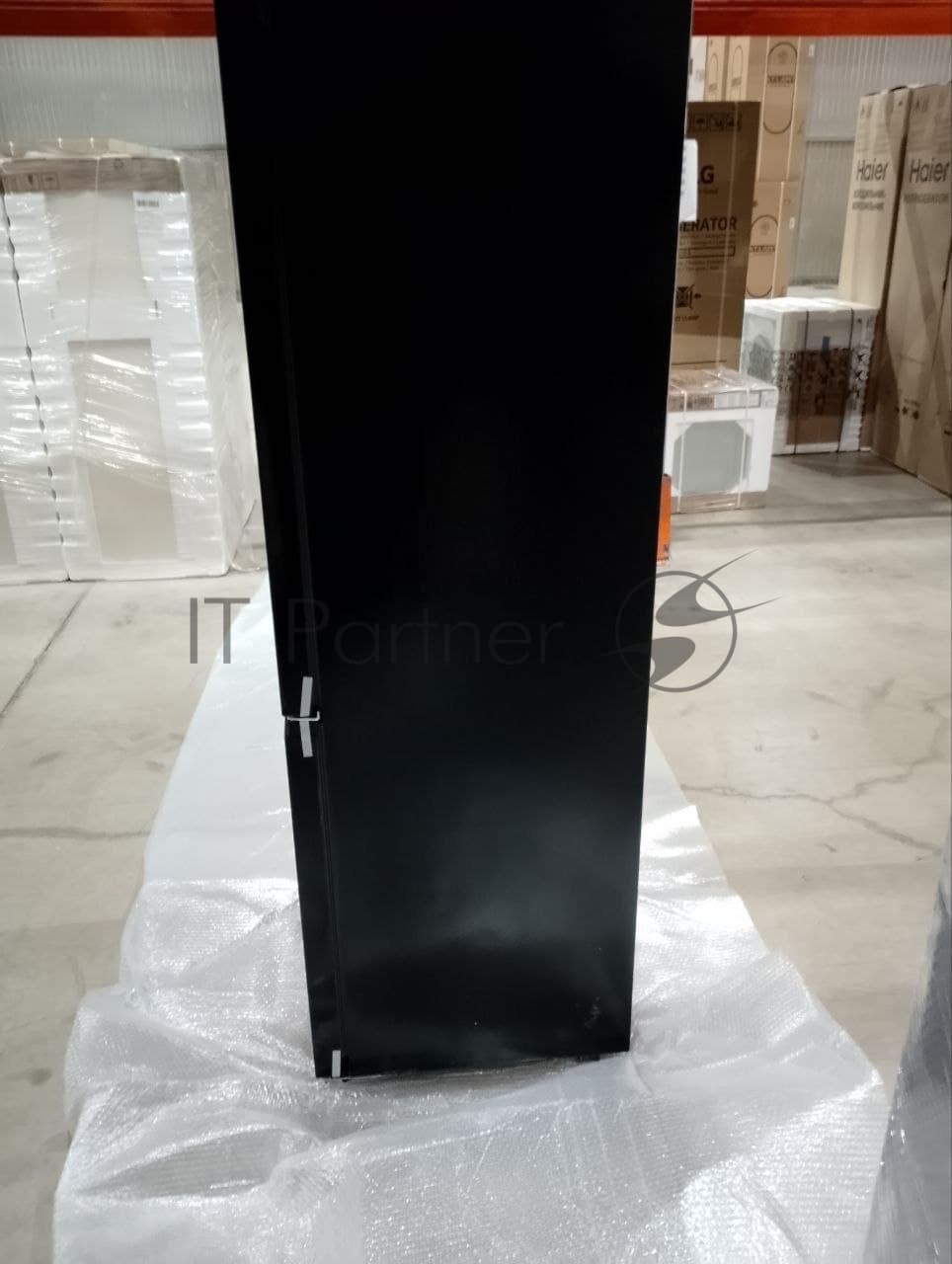 (Поврежденный товар) Холодильник Weissgauff WRK 2000 Premium Total NoFrost Black (Вмятина на верхней двери.)