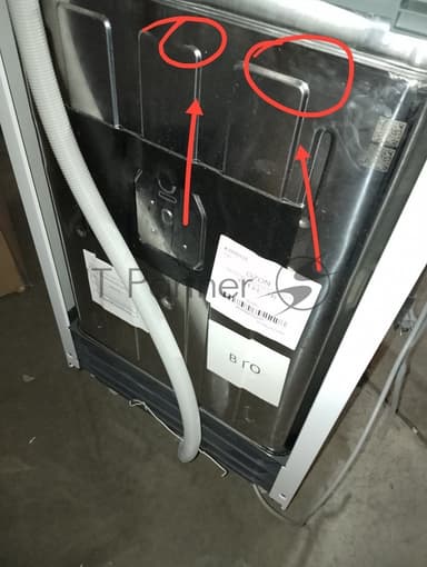 (Из ремонта) Встраиваемая посудомоечная машина 45CM BDIS1W861 7620398335 BEKO ( Потертости . Вмятина сзади . Поврежденная левая ножка ))