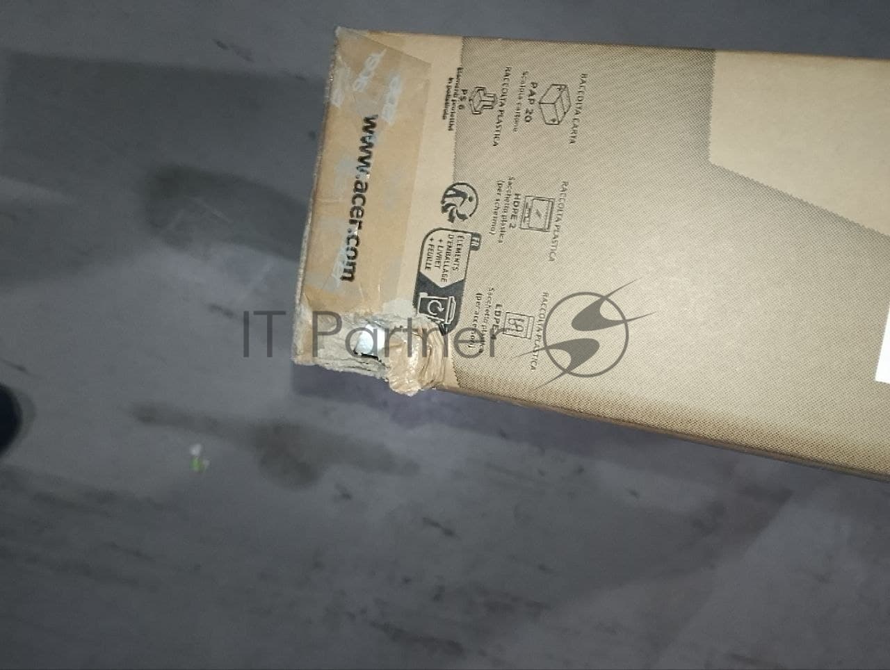(Поврежденная упаковка) Монитор Acer SH322QUAbmiiphx 31,5'', 16:9, IPS, QHD, 1/4ms, 300cd, 75Hz, HDMI, DP, SPK, HAS UM.JS2CD.A06 (Новый товар в заводской упаковке с повреждениями)