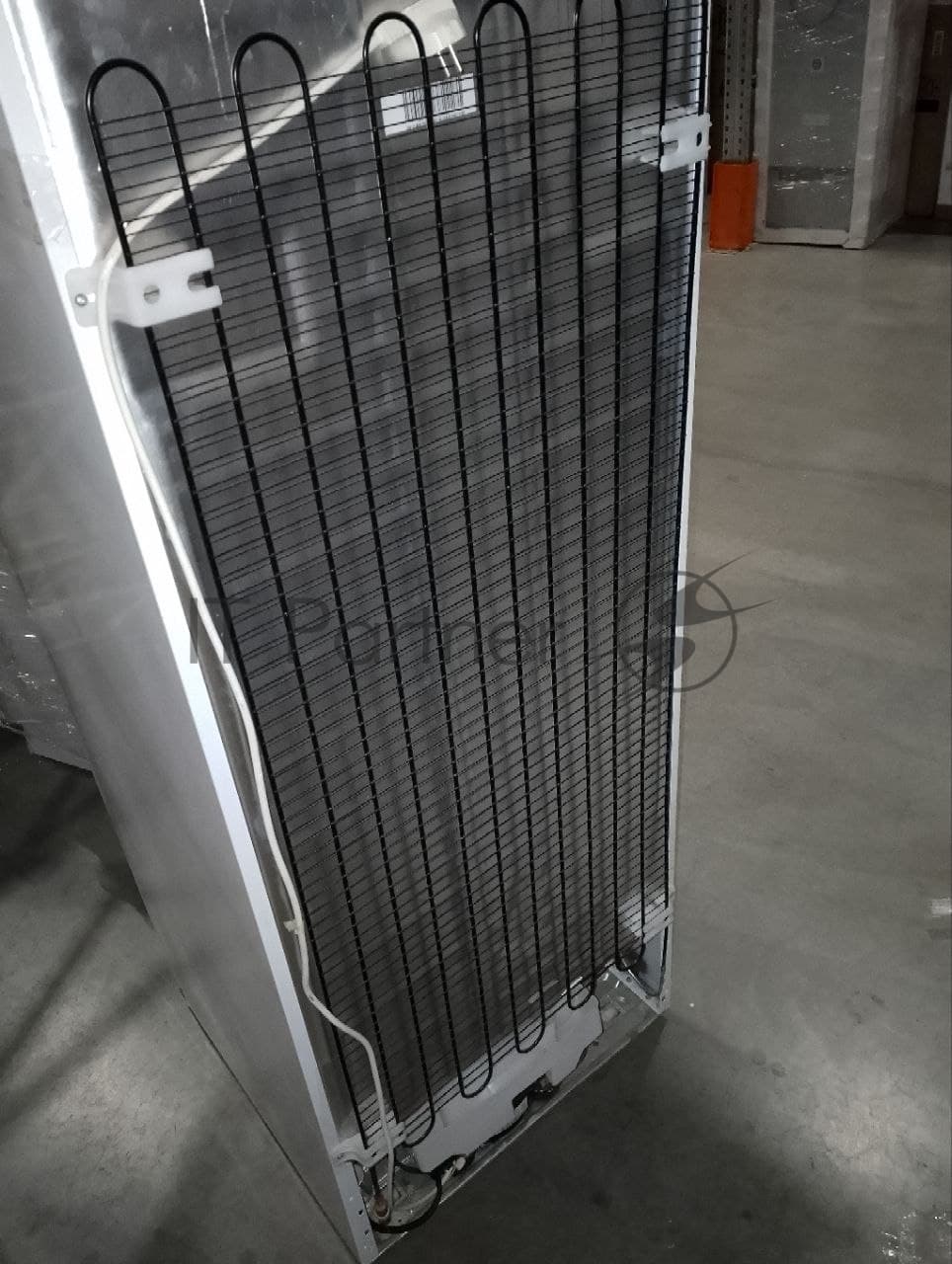 (Б/У) Морозилка B1RFNK292W 7384310001 BEKO (Б/У товар с признаками эксплуатации/износа, с механическими повреждениями (вмятина, деформация корпуса, существенный некомплект), но при этом работоспособный в рамках основного функционала)