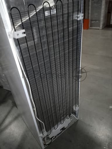 (Б/У) Морозилка B1RFNK292W 7384310001 BEKO (Б/У товар с признаками эксплуатации/износа, с механическими повреждениями (вмятина, деформация корпуса, существенный некомплект), но при этом работоспособный в рамках основного функционала)
