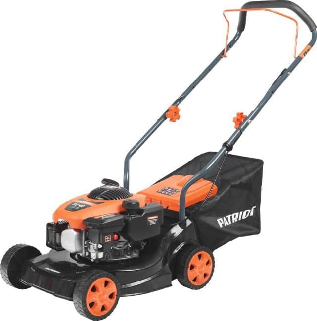 PATRIOT 512109401 PT 40 Газонокосилка бензиновая 130сс, 3,5л.с., 40см, 35л. трав., пластик. дека