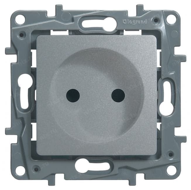 Legrand 672434 ETIKA Розетка без заземления со шторками алюминий винтовые зажимы