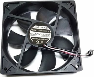 1225-22-12 Вентилятор промышленный Noiseblocker IP55 Serie 1225-22-12, 120x120x25 мм, 2200 об/мин, 39 дБА, напр. 12В