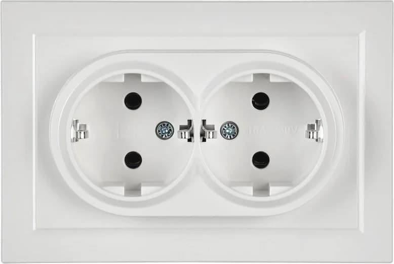 Розетка силов. IEK Brite РС12-3-БрБ BR-R21-16-K01-F 2розет. двойн. скрыт. зазем. IP20 белый (упак.:1шт)