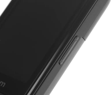 Мобильный телефон Xenium X800 черный моноблок 2Sim 2.8" 240x320 Spreadtrum ThreadX RTOS 0.3Mpix GSM900/1800 MP3 FM microSD max32Gb