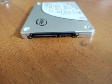 SSD 960 Gb SATA 6Gb/s Intel D3-S4620 Series <SSDSC2KG960GZ01> 2.5"