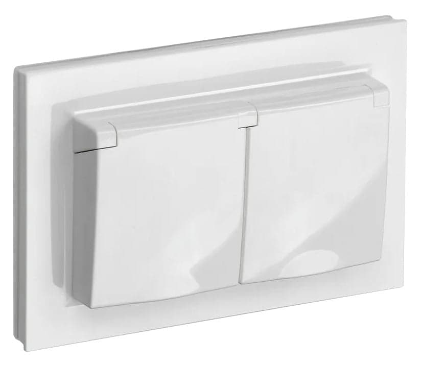 Розетка 2-м СП BRITE РСбш12-3-44-БрБ 16А в сборе IP44 с крышкой бел. IEK BR-R26-16-44-K01-F